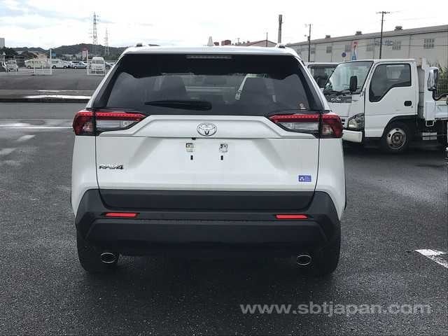 2021 TOYOTA RAV4 X