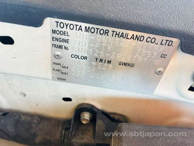 2021 TOYOTA HILUX Z