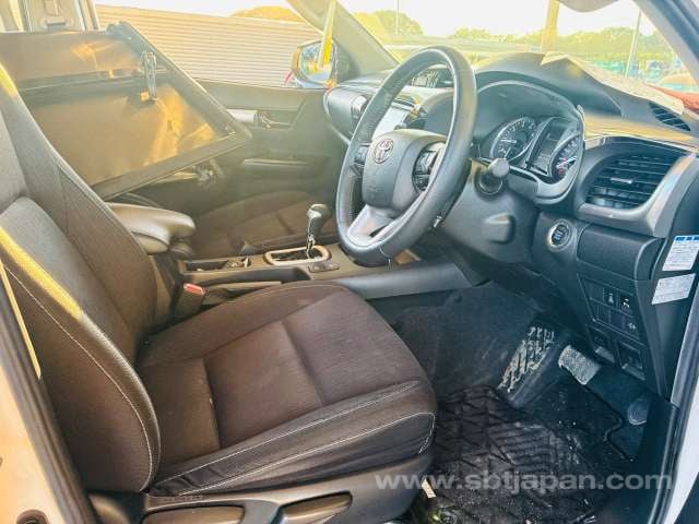 2021 TOYOTA HILUX Z