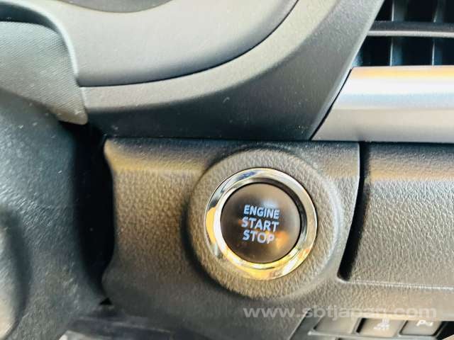 2021 TOYOTA HILUX Z