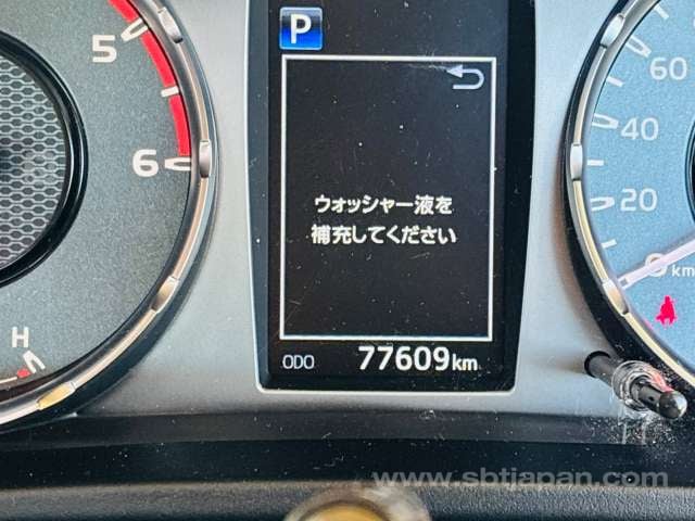 2021 TOYOTA HILUX Z