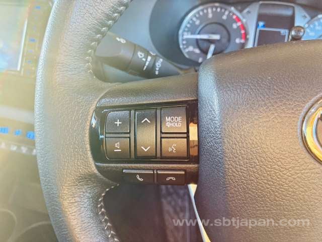 2021 TOYOTA HILUX Z