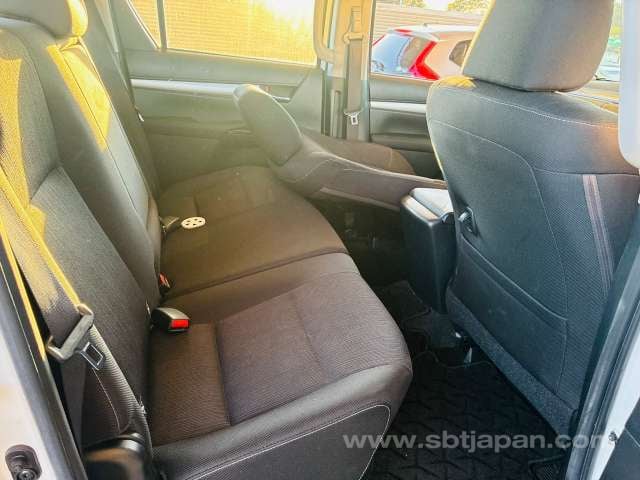 2021 TOYOTA HILUX Z