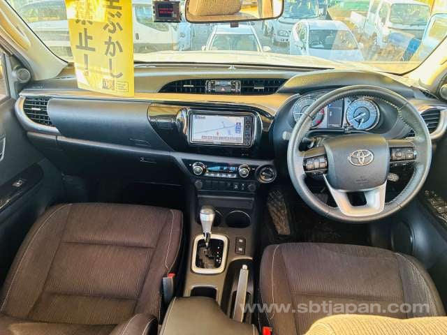 2021 TOYOTA HILUX Z
