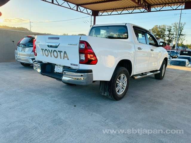 2021 TOYOTA HILUX Z