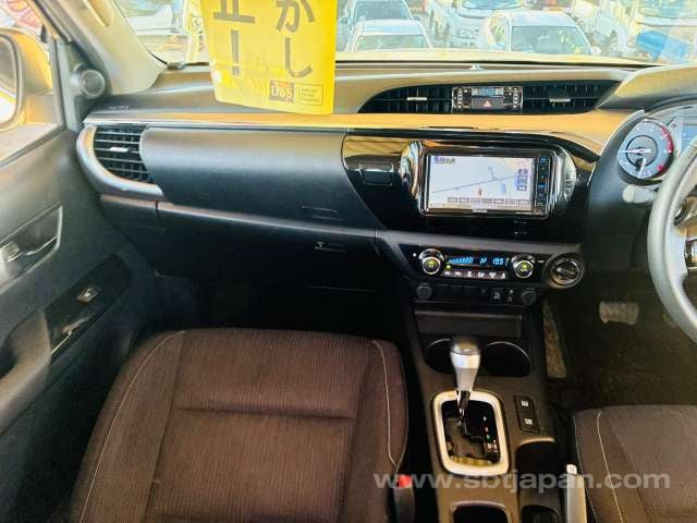 2021 TOYOTA HILUX Z