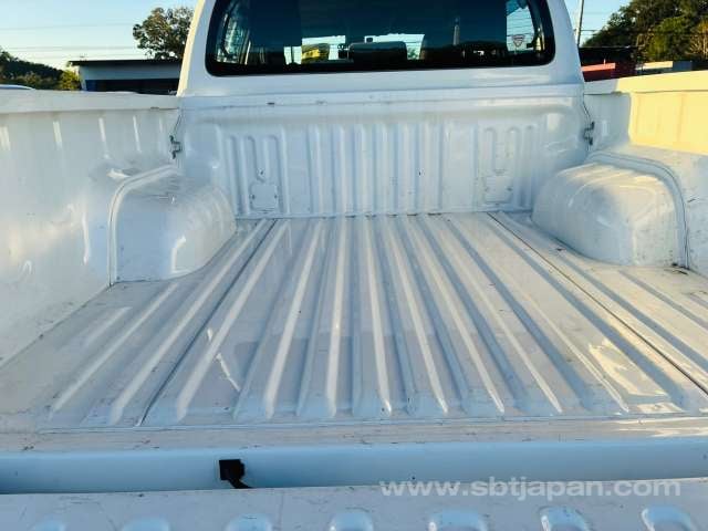 2021 TOYOTA HILUX Z