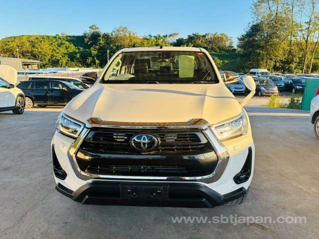 2021 TOYOTA HILUX Z
