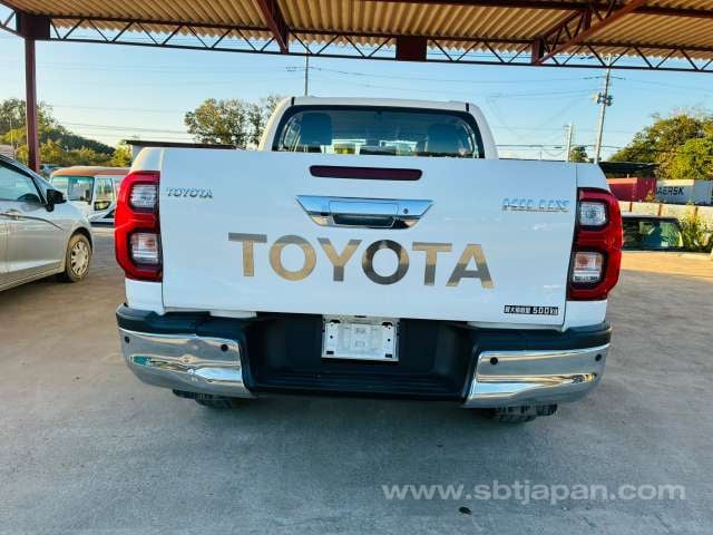 2021 TOYOTA HILUX Z