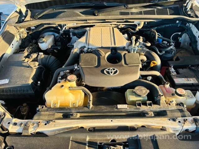 2021 TOYOTA HILUX Z