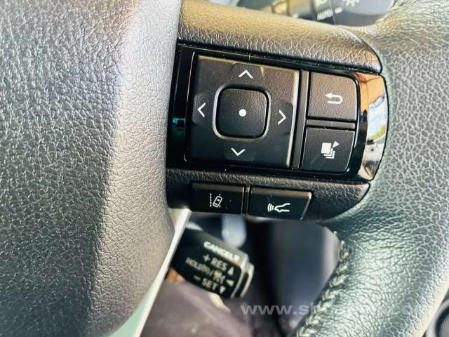 2021 TOYOTA HILUX Z