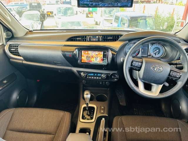 2021 TOYOTA HILUX Z