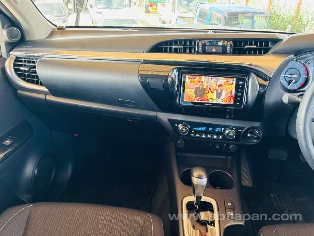 2021 TOYOTA HILUX Z