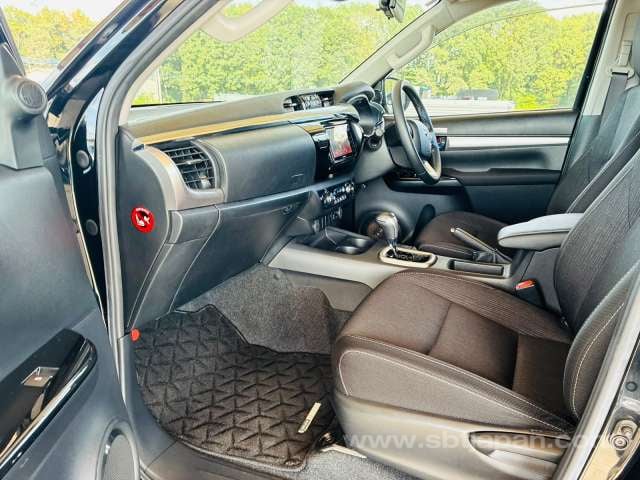 2021 TOYOTA HILUX Z