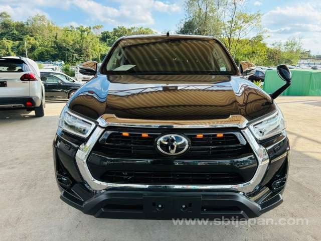 2021 TOYOTA HILUX Z
