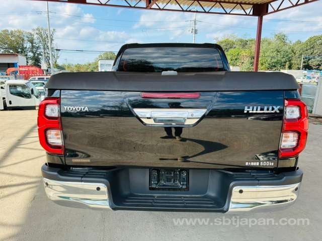 2021 TOYOTA HILUX Z