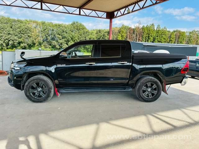 2021 TOYOTA HILUX Z