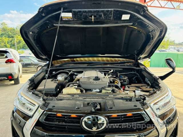 2021 TOYOTA HILUX Z