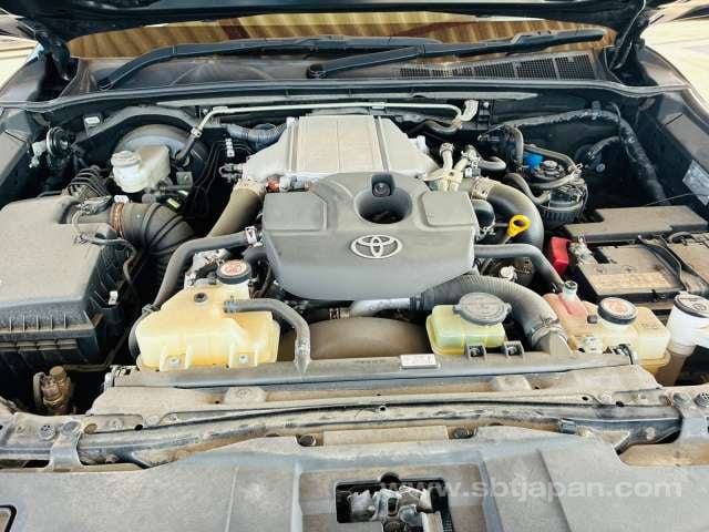 2021 TOYOTA HILUX Z