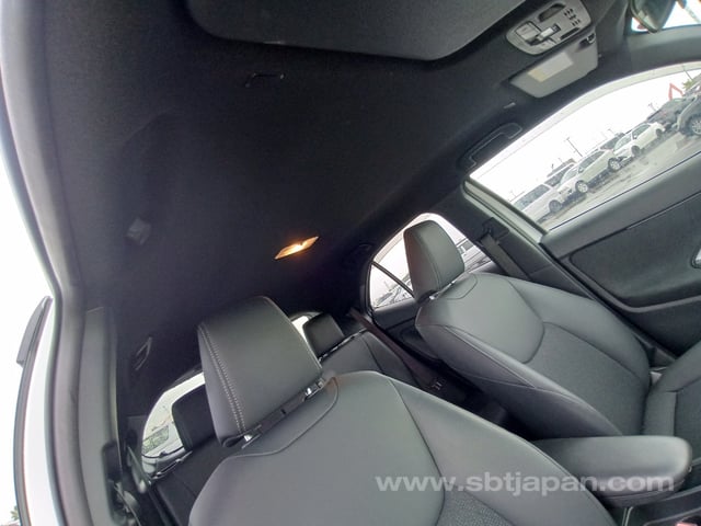 2025 TOYOTA YARIS CROSS HYBRID Z