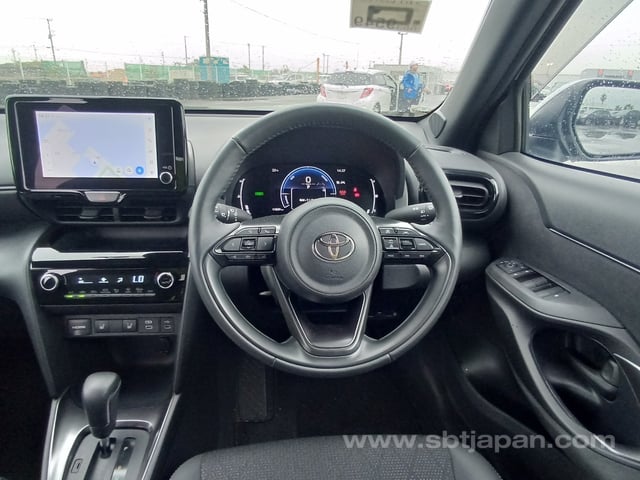 2025 TOYOTA YARIS CROSS HYBRID Z