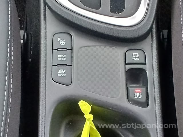 2025 TOYOTA YARIS CROSS HYBRID Z