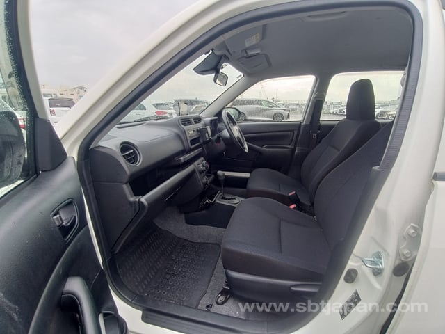 2021 TOYOTA PROBOX VAN DX