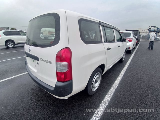 2021 TOYOTA PROBOX VAN DX