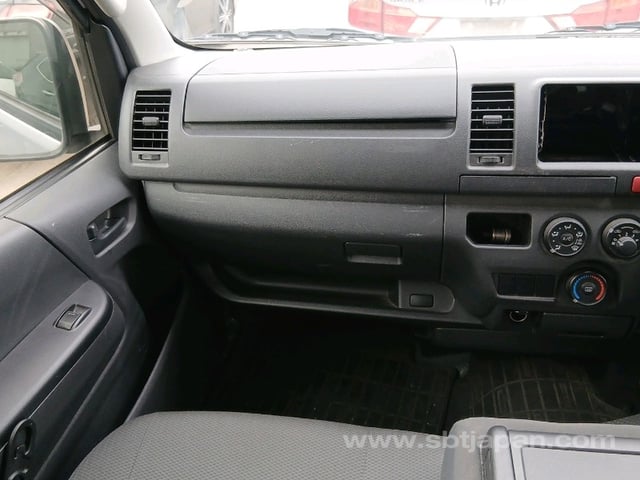 2021 TOYOTA HIACE VAN DX