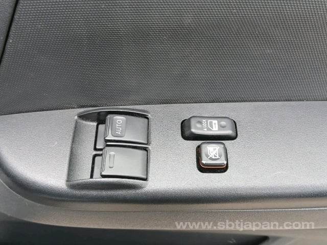 2021 TOYOTA HIACE VAN DX