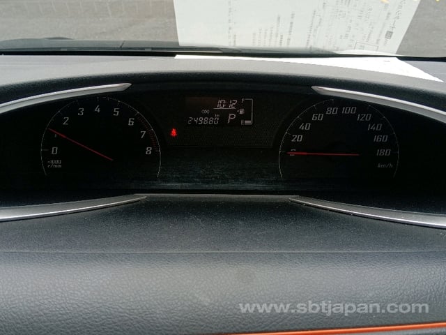 2017 TOYOTA SIENTA X