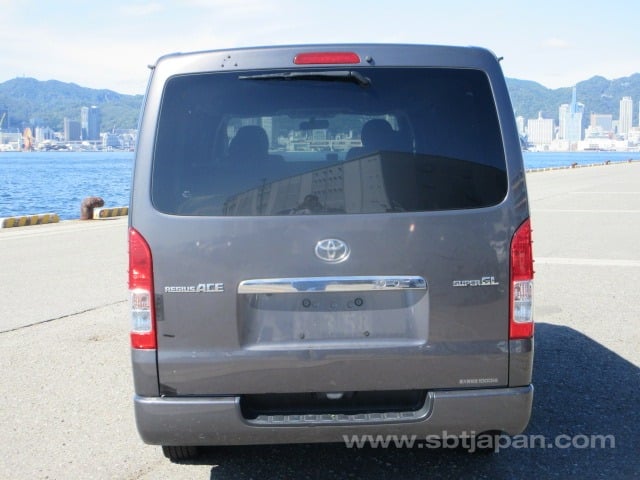 2017 TOYOTA REGIUSACE VAN SUPER GL