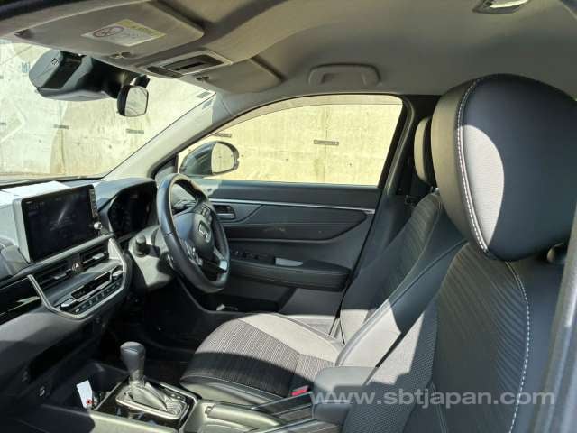 2024 HONDA WR-V Z PLUS