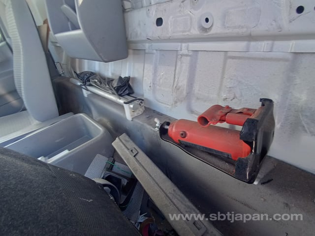 2015 HINO DUTRO 3.5t FLAT BODY