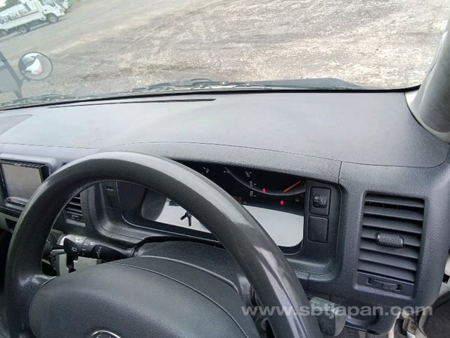 2016 TOYOTA HIACE VAN DX