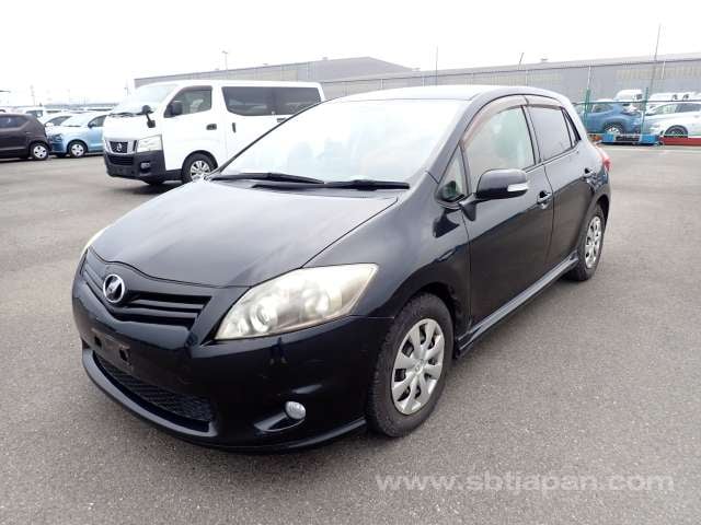 TOYOTA AURIS 2012 r.jpg