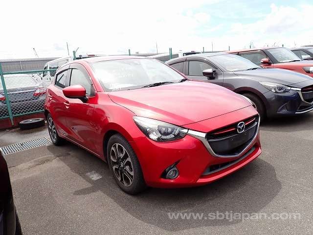 MAZDA DEMIO 2014 f.jpg