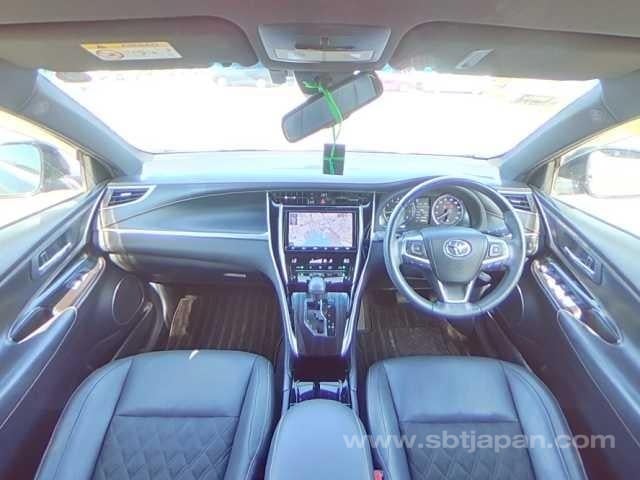 TOYOTA HARRIER 2020 6.jpg