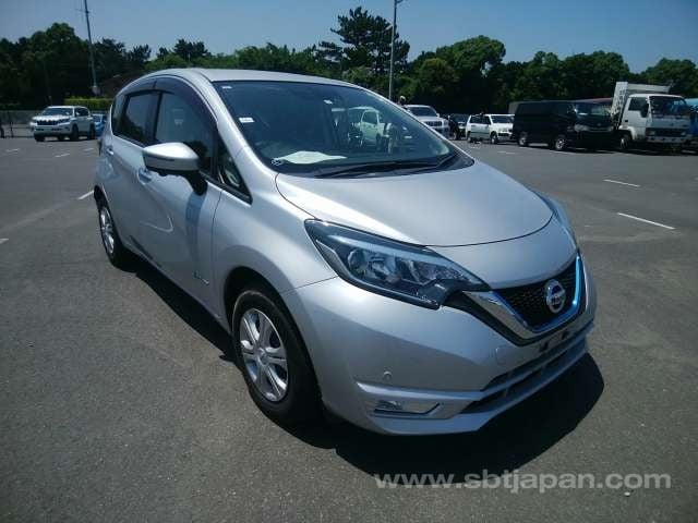 Import used NISSAN NOTE 2017 for sale - SBT Global Car exporters