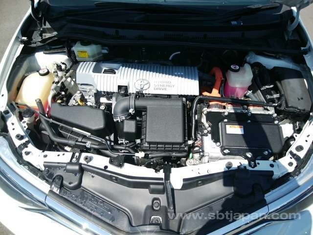 TOYOTA AURIS 2017 5.jpg