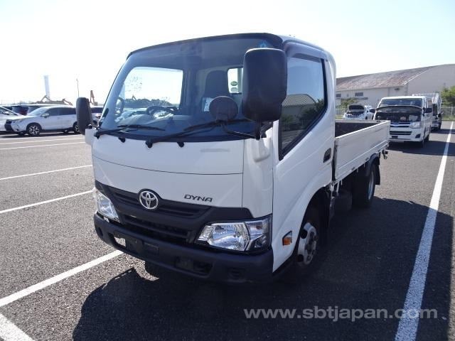 TOYOTA DYNA 2018